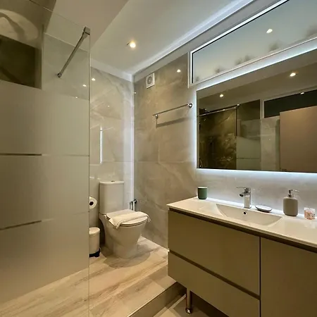 Elpida Luxury Lägenhet *