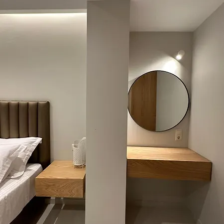 Elpida Luxury Nidhrion