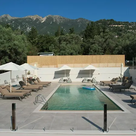 Elpida Luxury Lägenhet Nidhrion