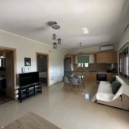 Elpida Luxury Lägenhet *