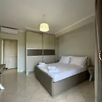Elpida Luxury Нидри