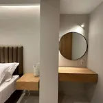 Elpida Luxury נידרי