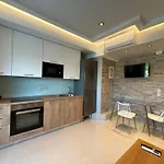 Elpida Luxury דירה נידרי