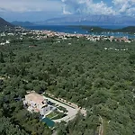 Апартаменты Elpida Luxury