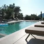 Elpida Luxury דירה נידרי