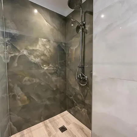 Elpida Luxury Lejlighed